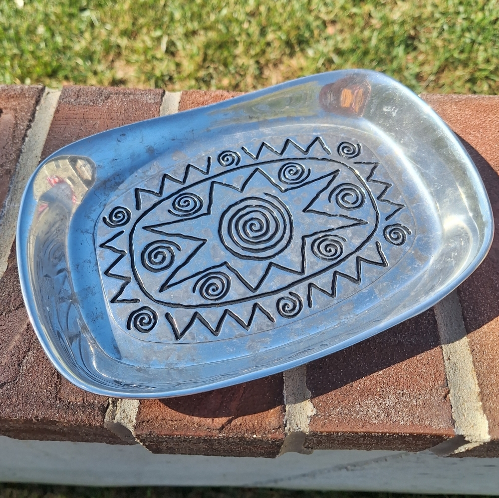 Small Wilton Armetale silver metal dish